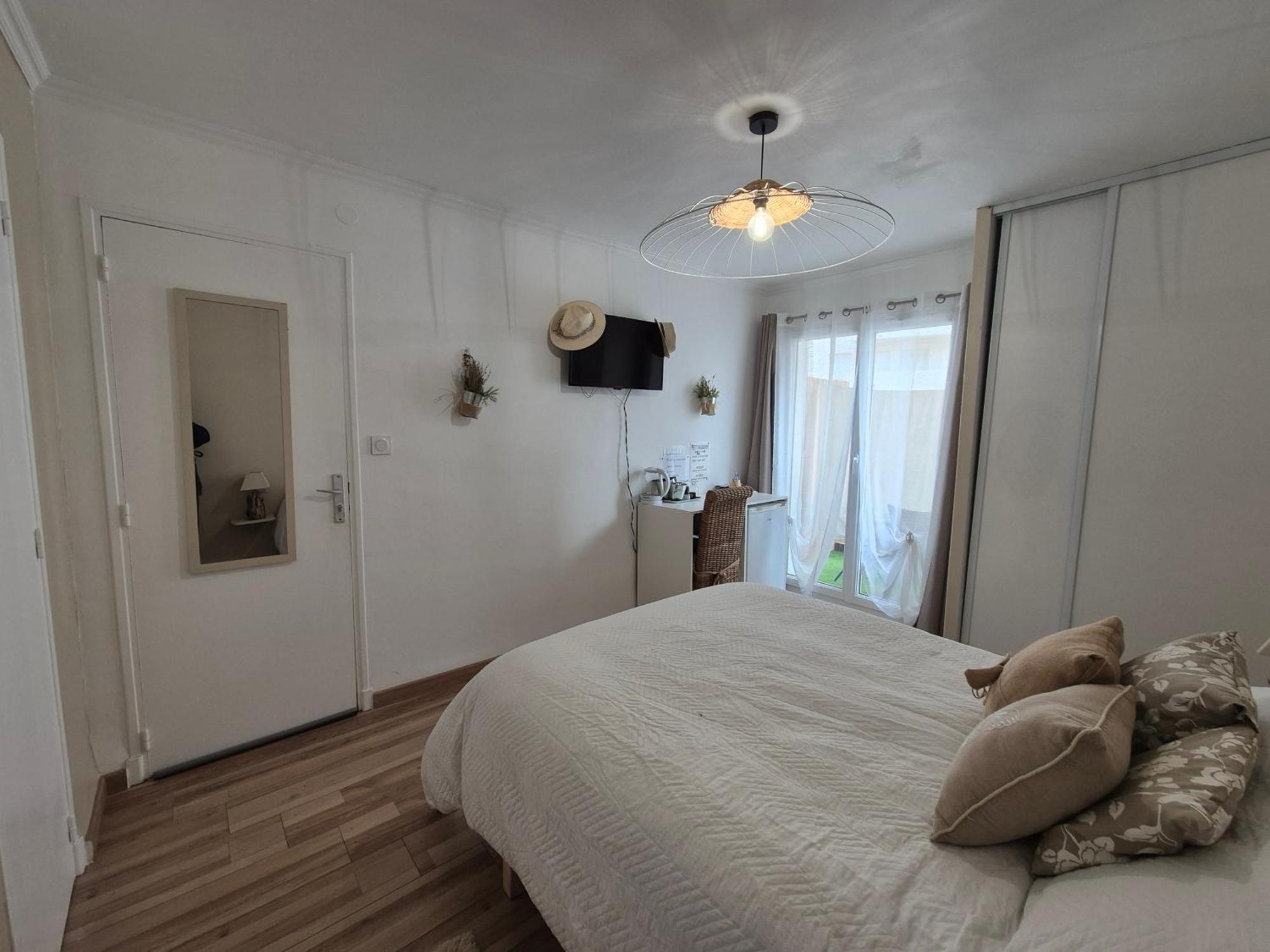 Plein Soleil Bed & Breakfast Toulon Cameră foto